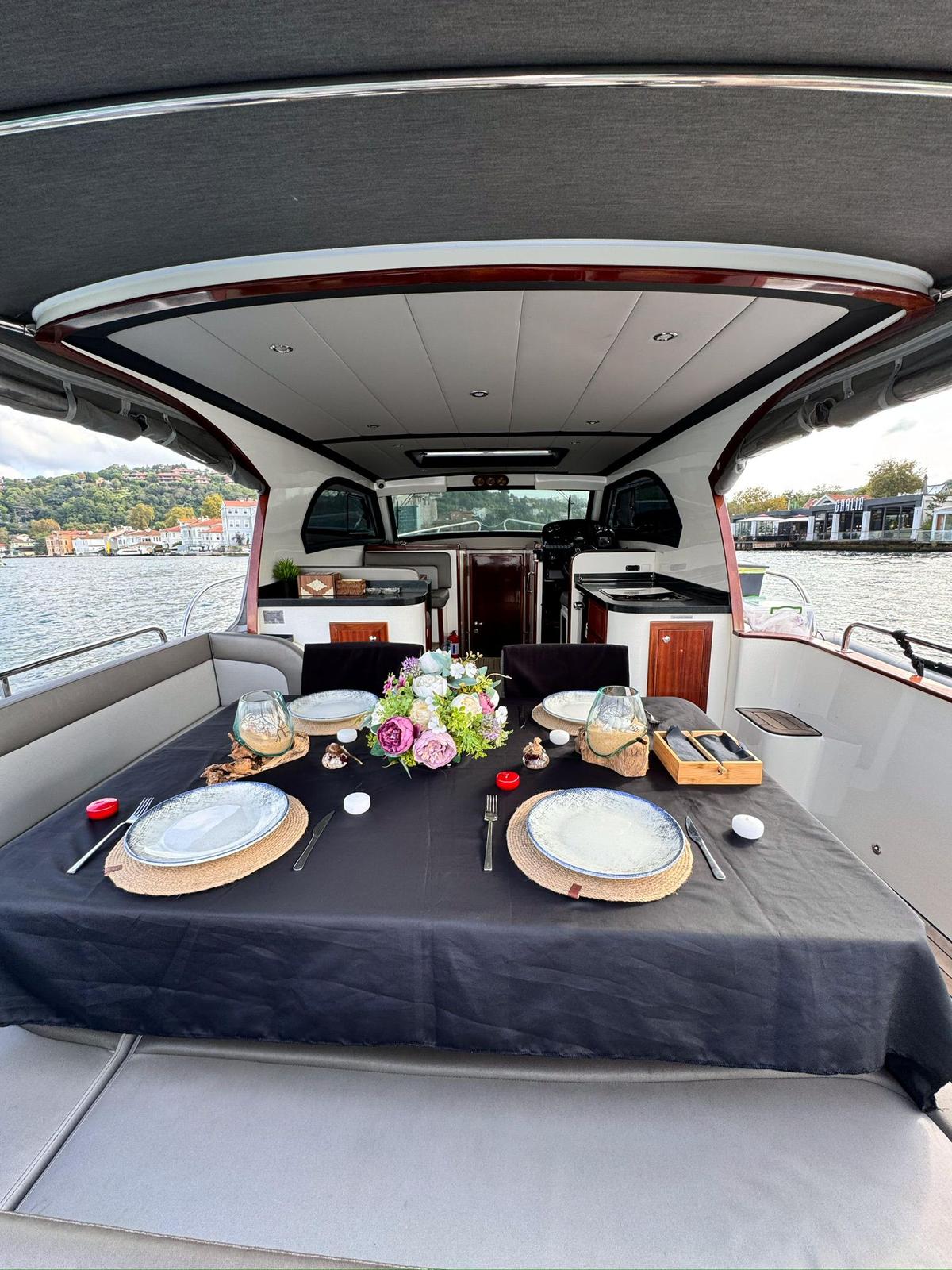 Velora Cruise